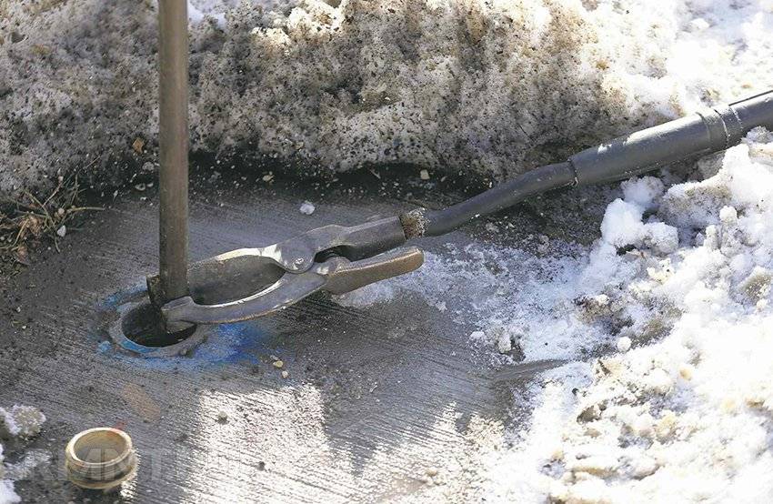 Разморозка трубы отвода воды септика в Дедовске
